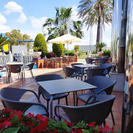 Carmen Hotel 3*