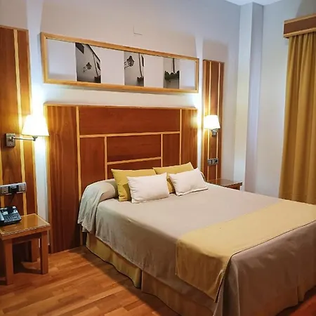 Hotel Carmen La Carlota