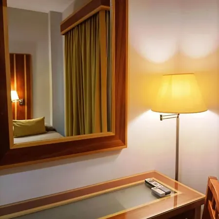 Hotel Carmen 3*