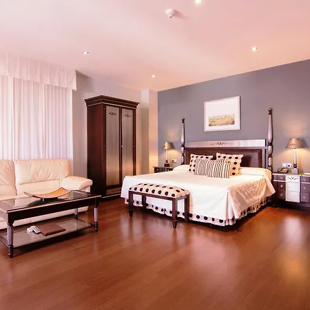 Hotel Carmen 3*